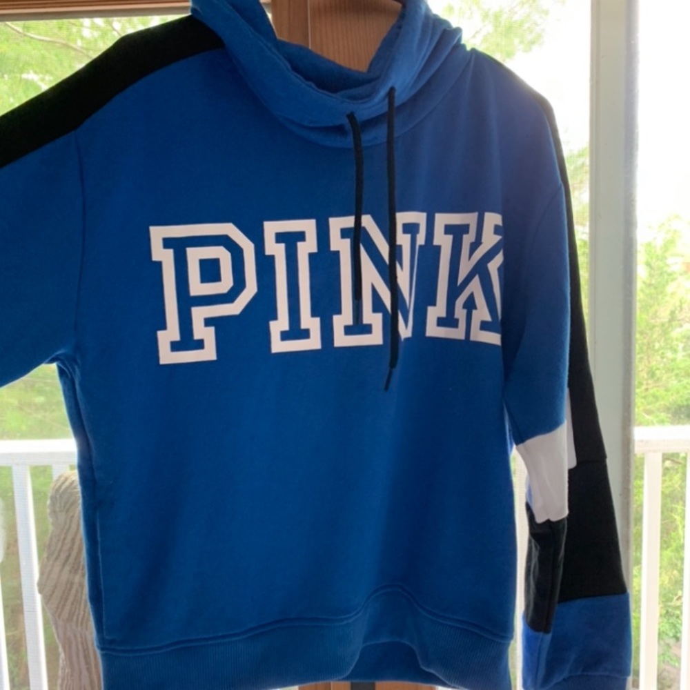 PINK Sweatshirt